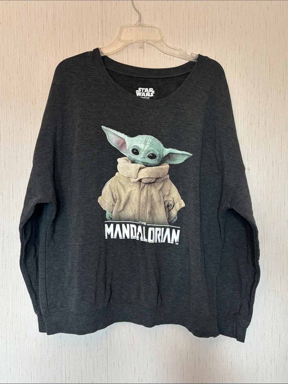 NWOT Star Wars Grogu Graphic Sweatshirt - Charcoal Gray